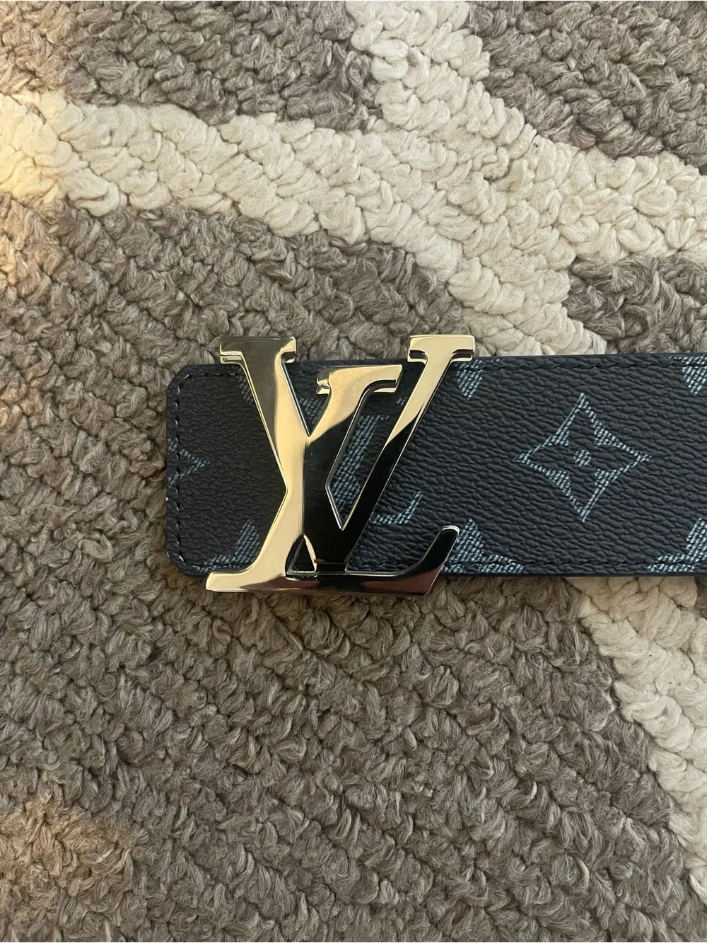 Louis Vuitton Men’s Monogram LV Buckle Belt in Black and Gray SEND OFFERS